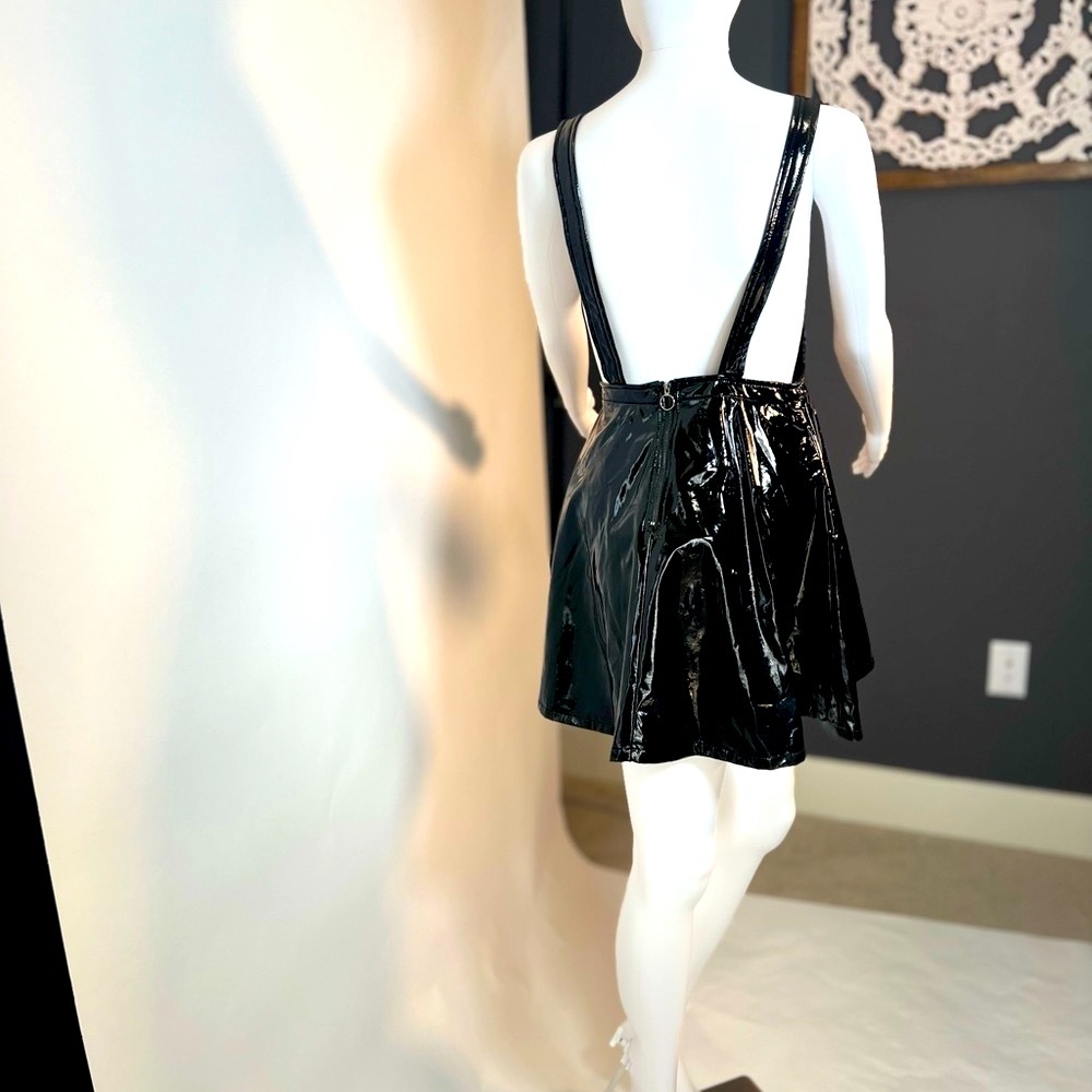 Hot topic - Picture 7 of 16